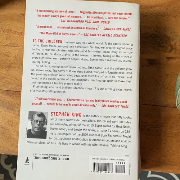 Stephen King IT Paperback First Edition Scriber 2016 - Picture 4 of 7